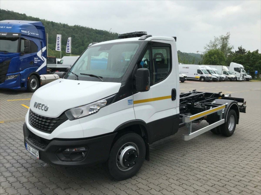 IVECO DAILY kabina 3,0 l, nosič kontejnerů 7t IVECO DAILY kabina 3,0 l, nosič kontejnerů 7t